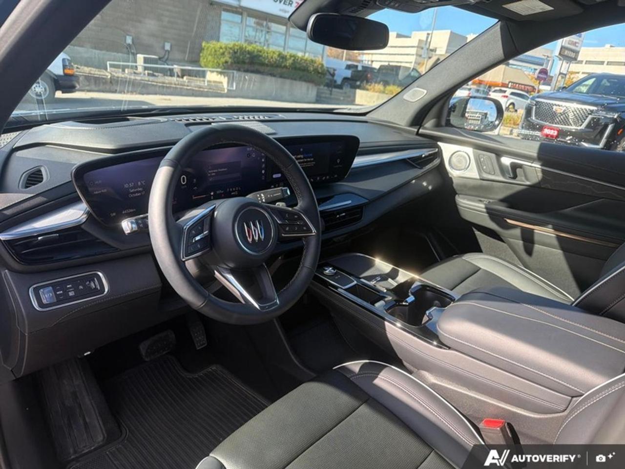 2025 Buick Enclave Avenir  - HUD -  Sunroof -  Cooled Seats Photo