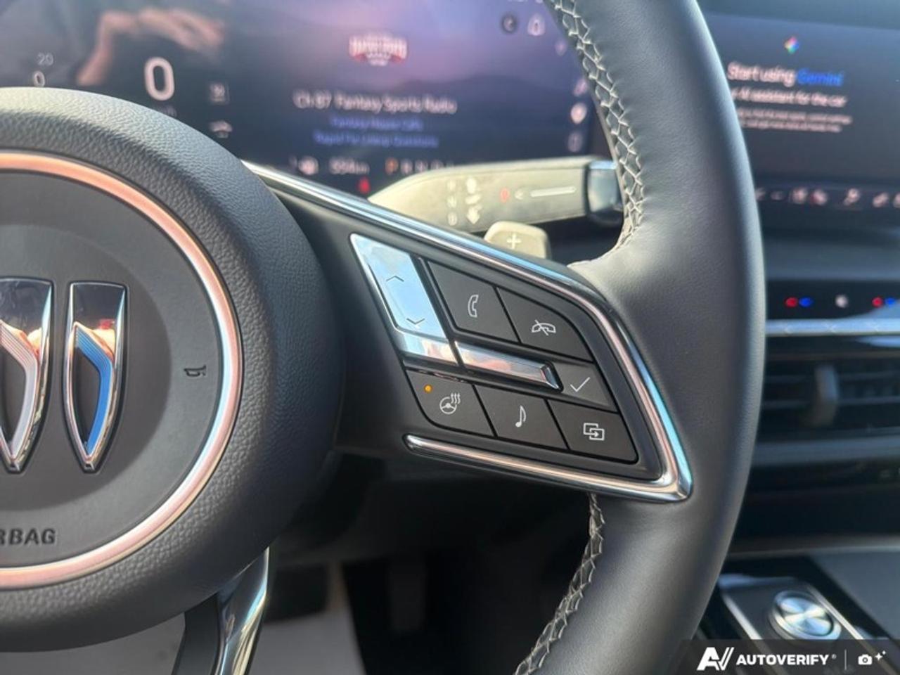 2025 Buick Enclave Avenir  - HUD -  Sunroof -  Cooled Seats Photo