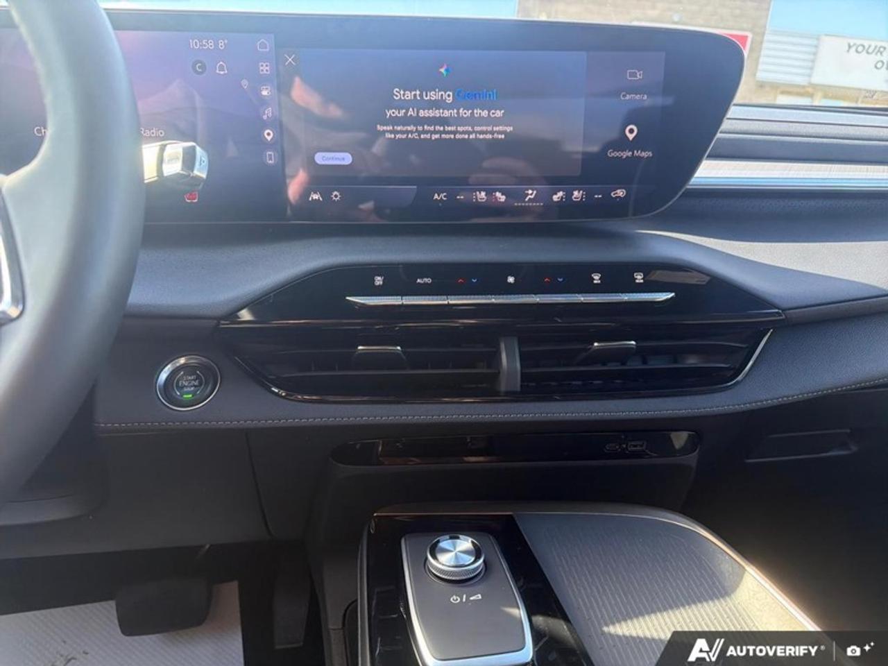 2025 Buick Enclave Avenir  - HUD -  Sunroof -  Cooled Seats Photo