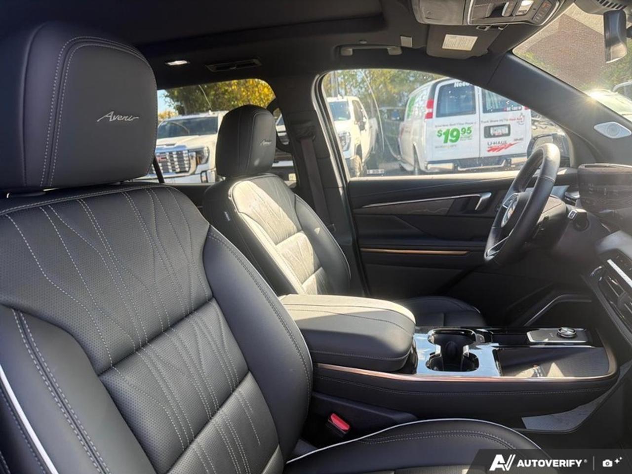 2025 Buick Enclave Avenir  - HUD -  Sunroof -  Cooled Seats Photo