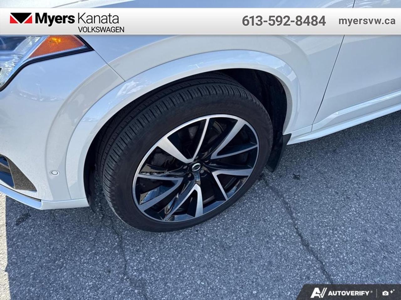 2023 Volvo XC90 B6 AWD Plus Dark Theme 7-Seater Photo