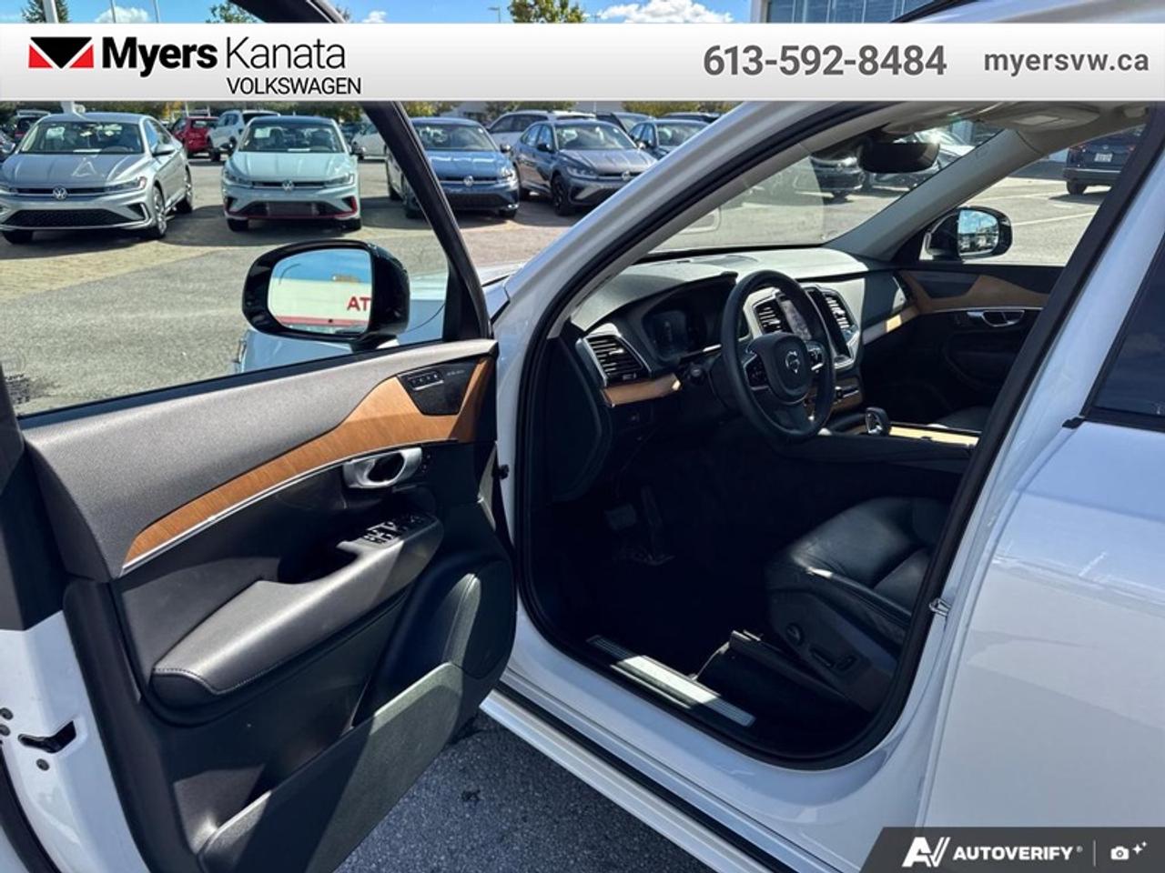 2023 Volvo XC90 B6 AWD Plus Dark Theme 7-Seater Photo