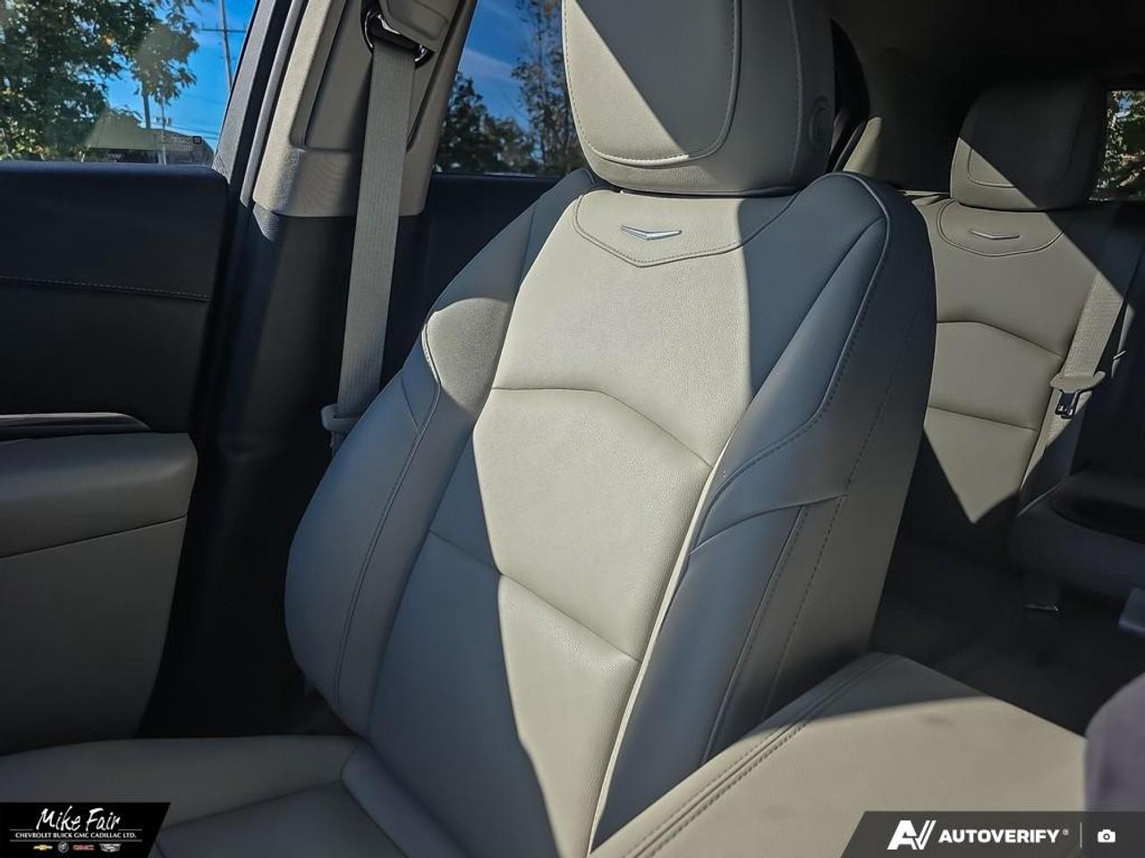 2020 Cadillac XT4 AWD 4dr Luxury Photo