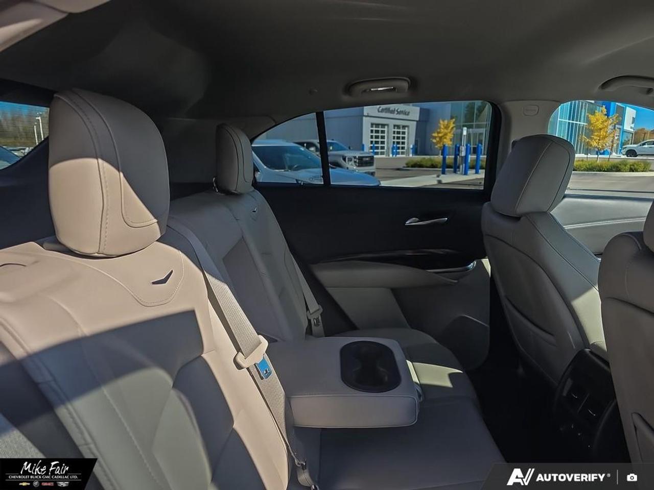 2020 Cadillac XT4 AWD 4dr Luxury Photo
