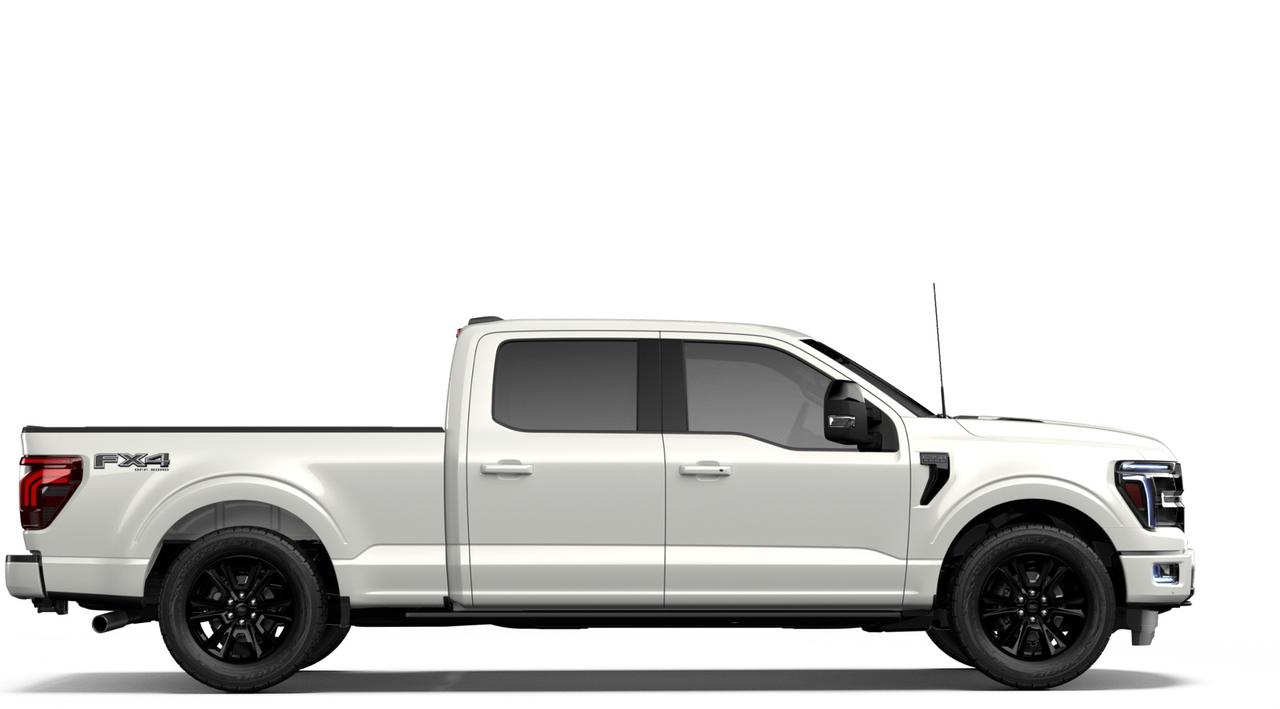 2026 Ford F-150 Platinum Photo4