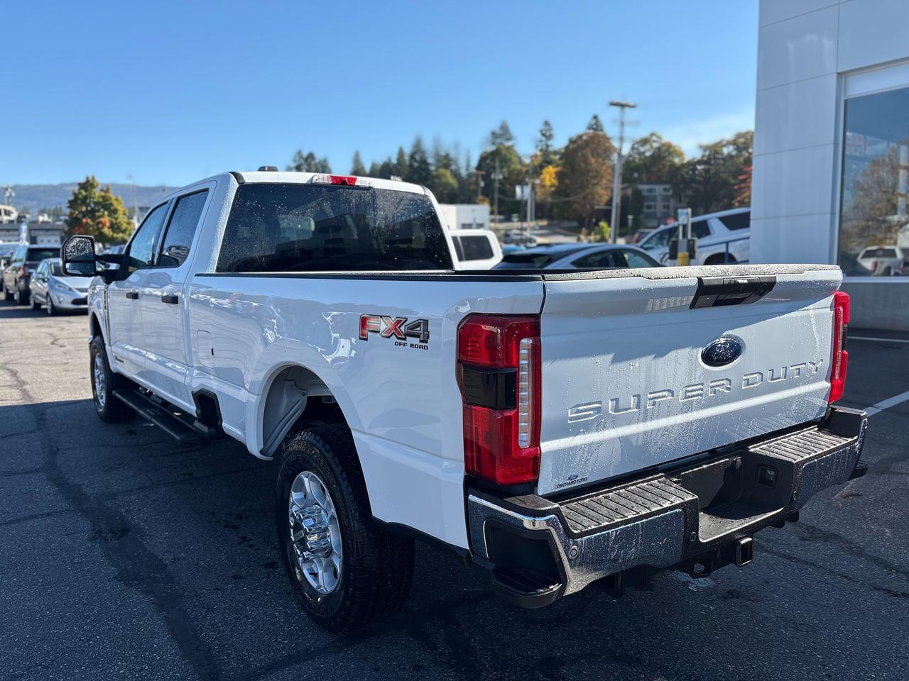 2026 Ford F-350 Super Duty SRW XLT Photo2