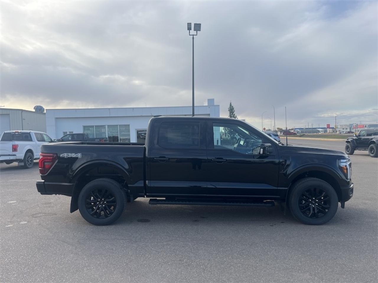2026 Ford F-150 Lariat  - Tow Package Photo5