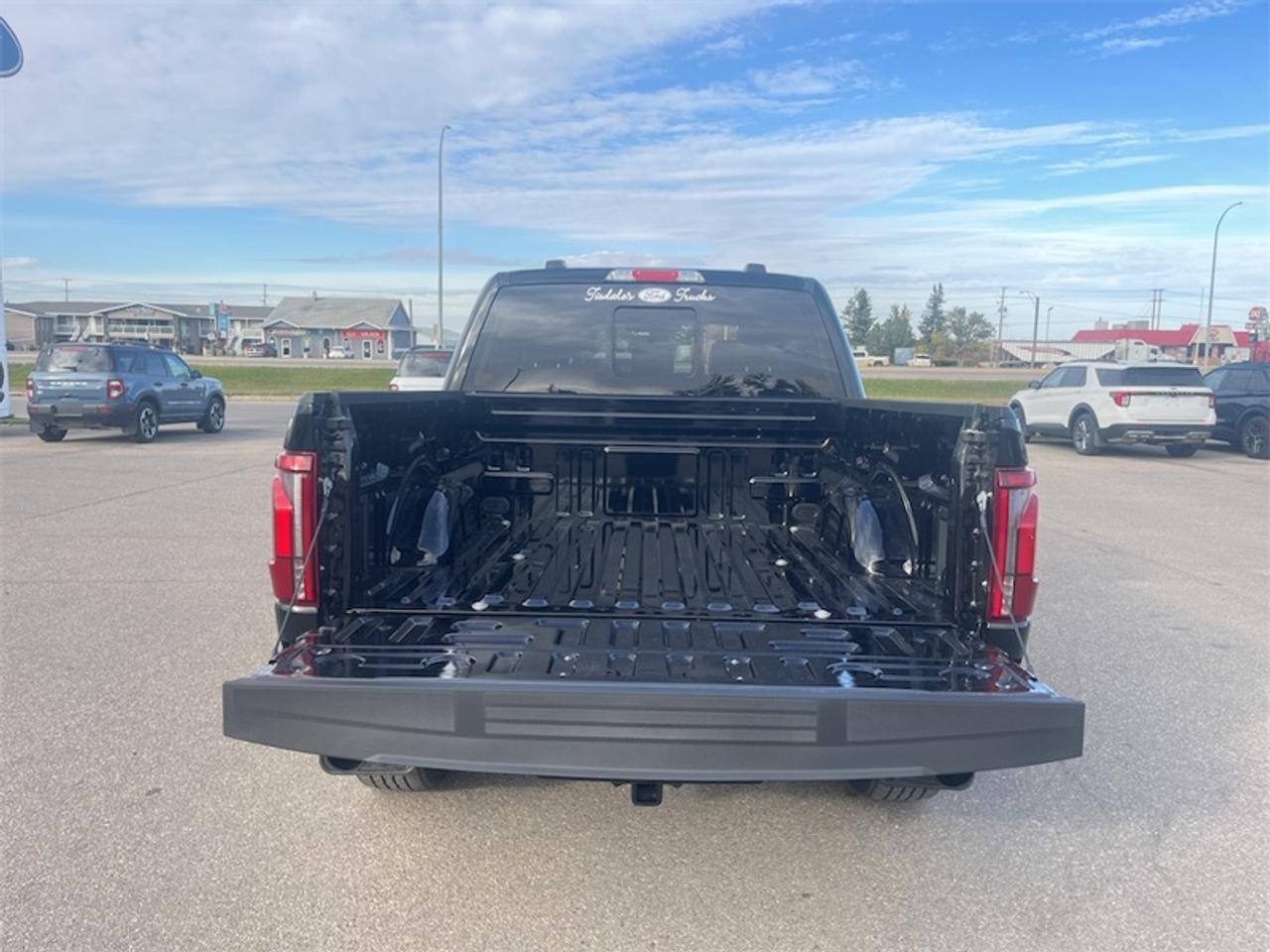 2026 Ford F-150 Lariat  - Tow Package Photo5