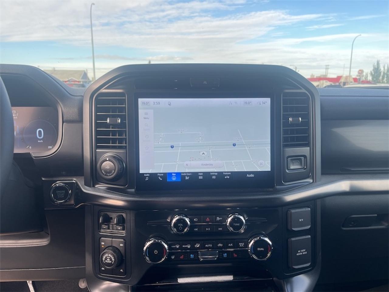 2026 Ford F-150 Lariat  - Tow Package Photo5