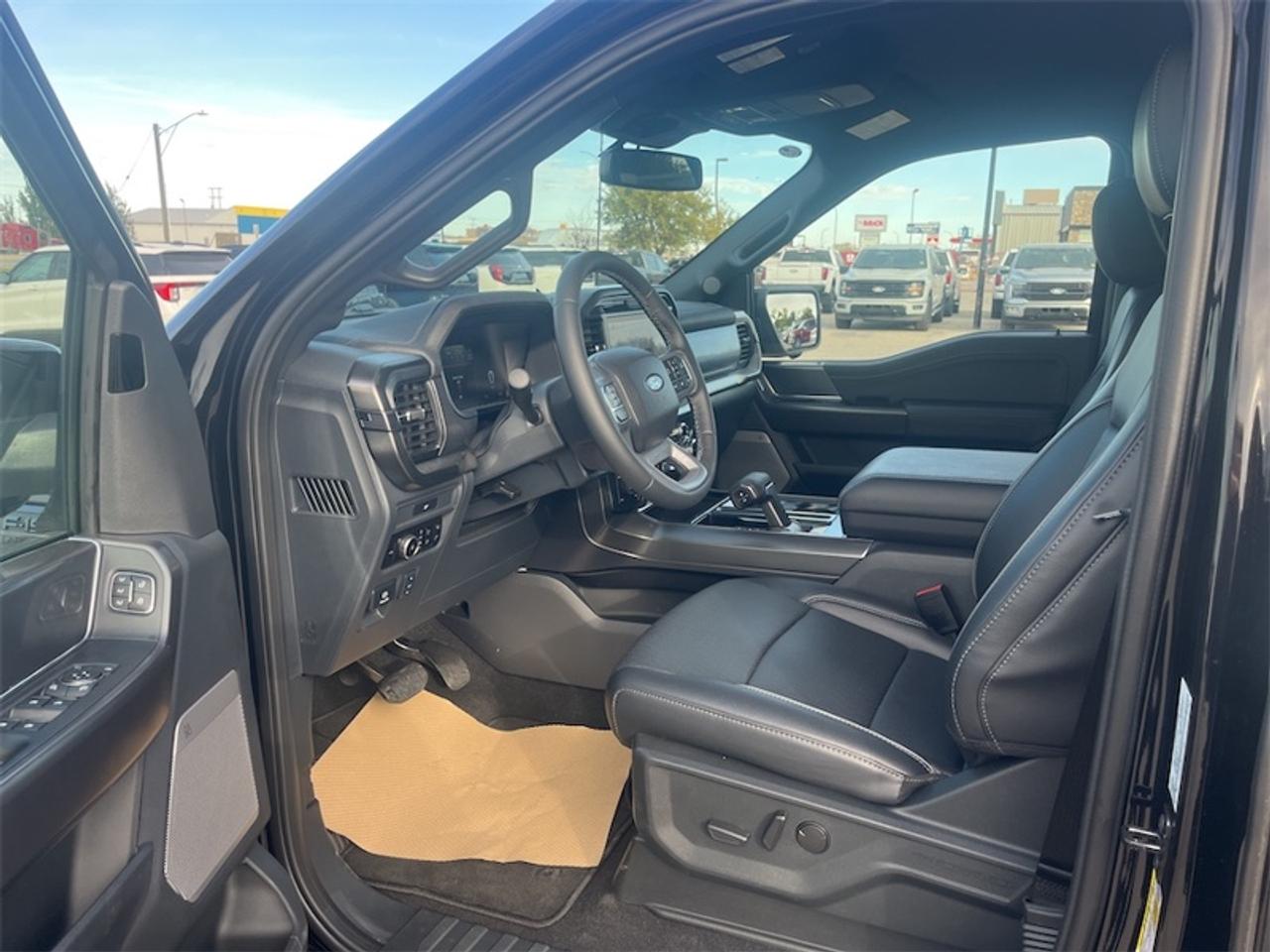 2026 Ford F-150 Lariat  - Tow Package Photo5