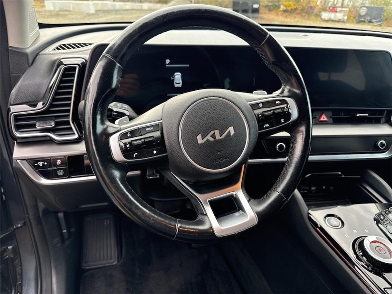 2023 Kia Sportage Hybrid EX AWD  Navigation GPS Photo