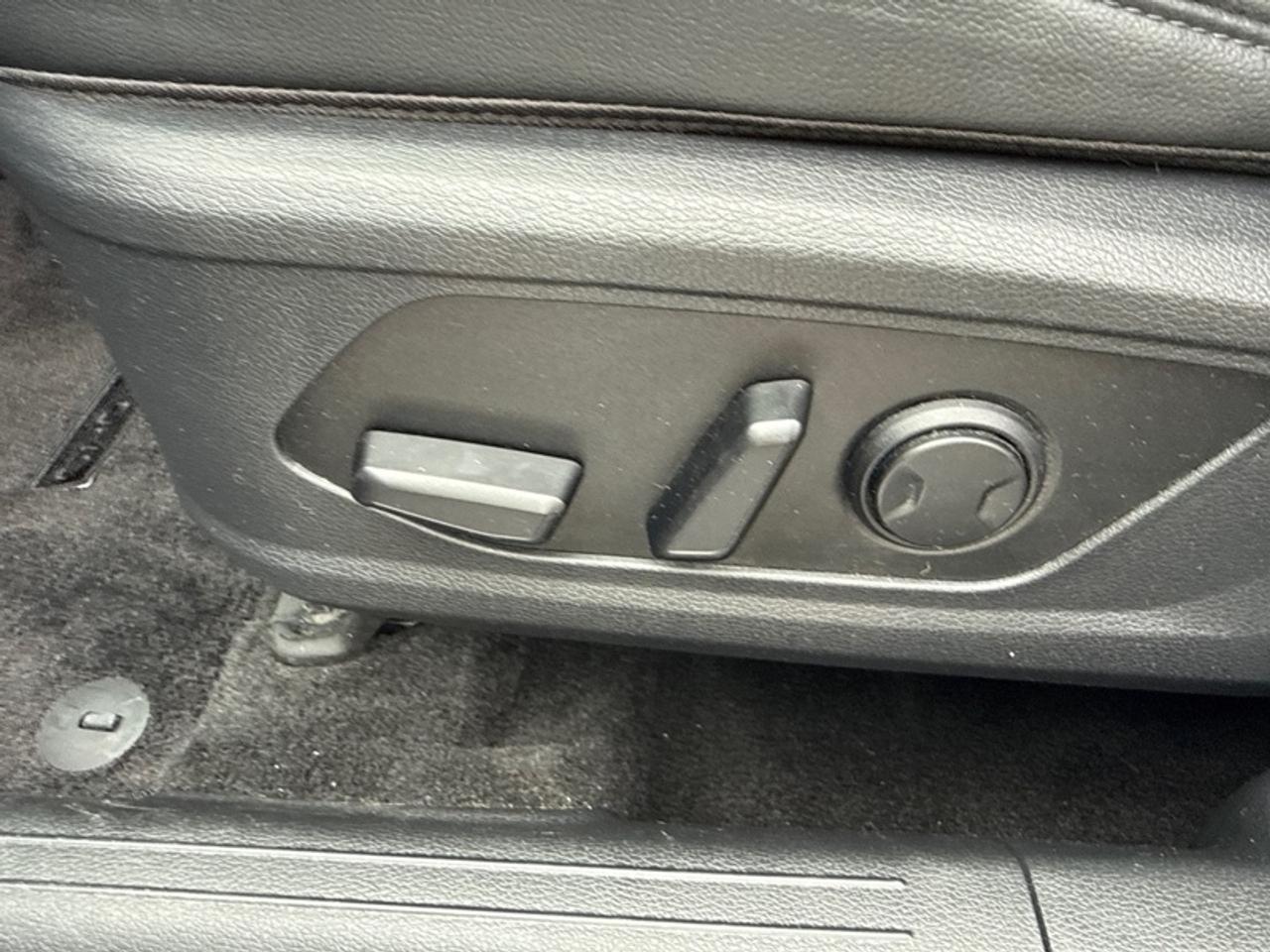 2023 Kia Sportage Hybrid EX AWD  Navigation GPS Photo