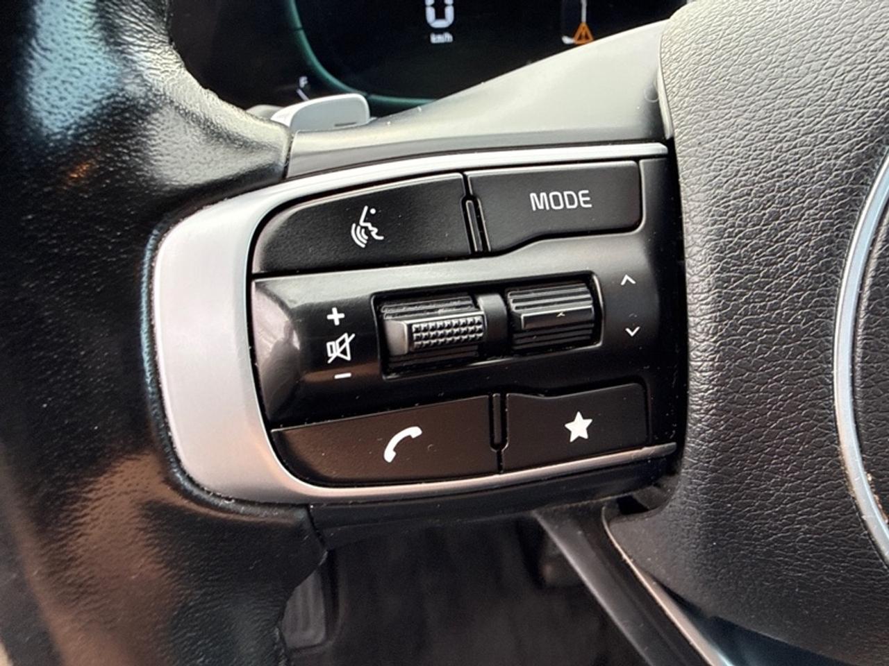 2023 Kia Sportage Hybrid EX AWD  Navigation GPS Photo