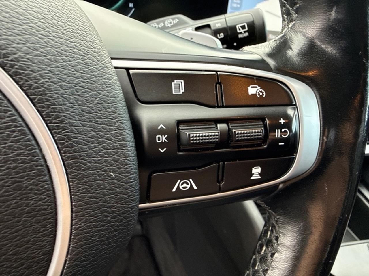 2023 Kia Sportage Hybrid EX AWD  Navigation GPS Photo