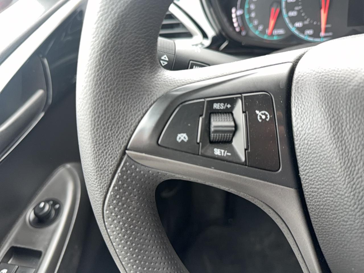 2021 Chevrolet Spark AUTO-AC-APPLE CARPLAY-CRUISE- Photo