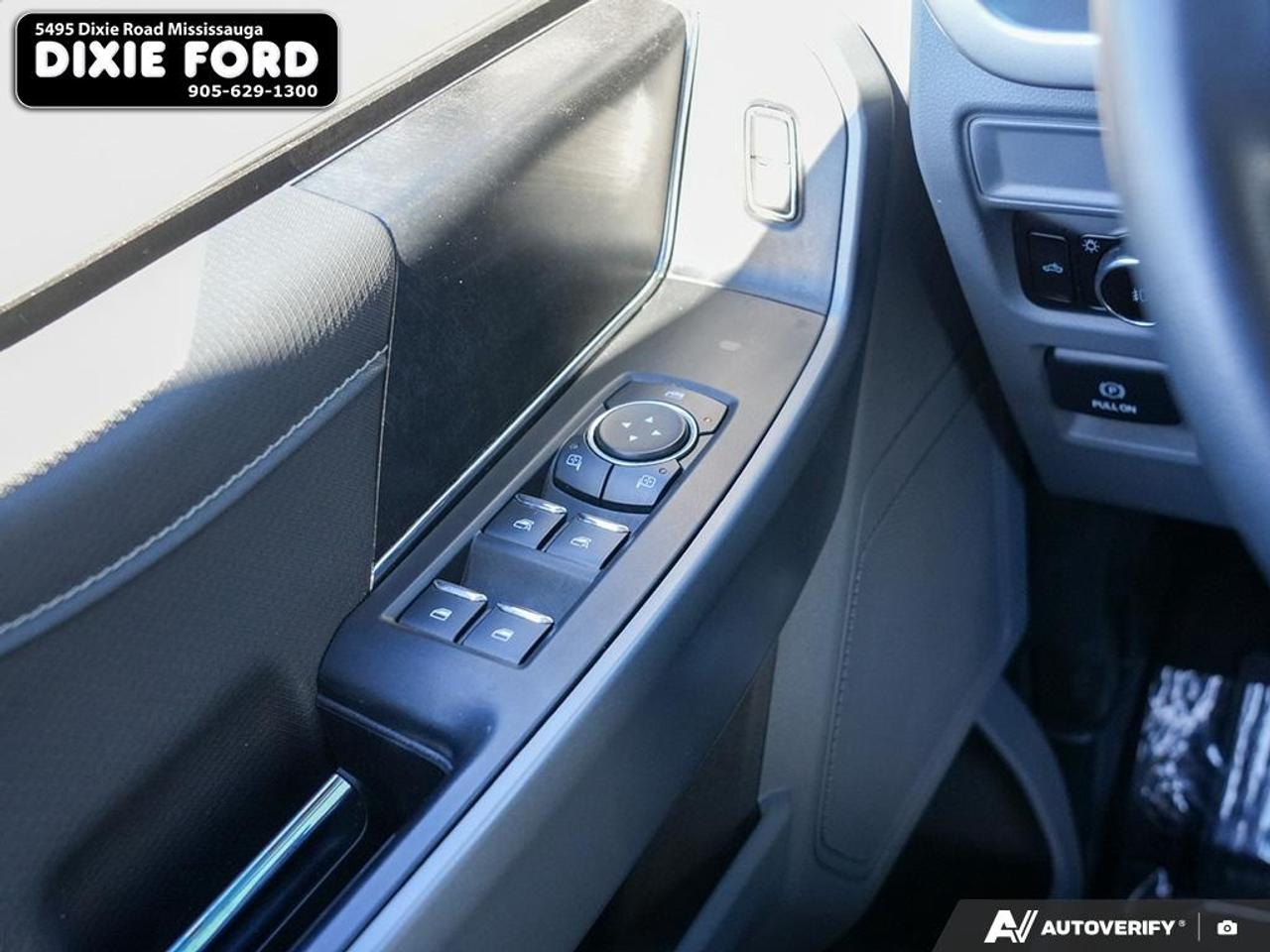 2023 Ford F-150 XLT Photo