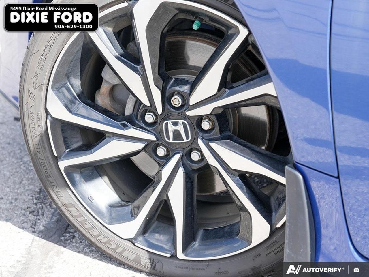 2017 Honda Civic SEDAN Si Photo