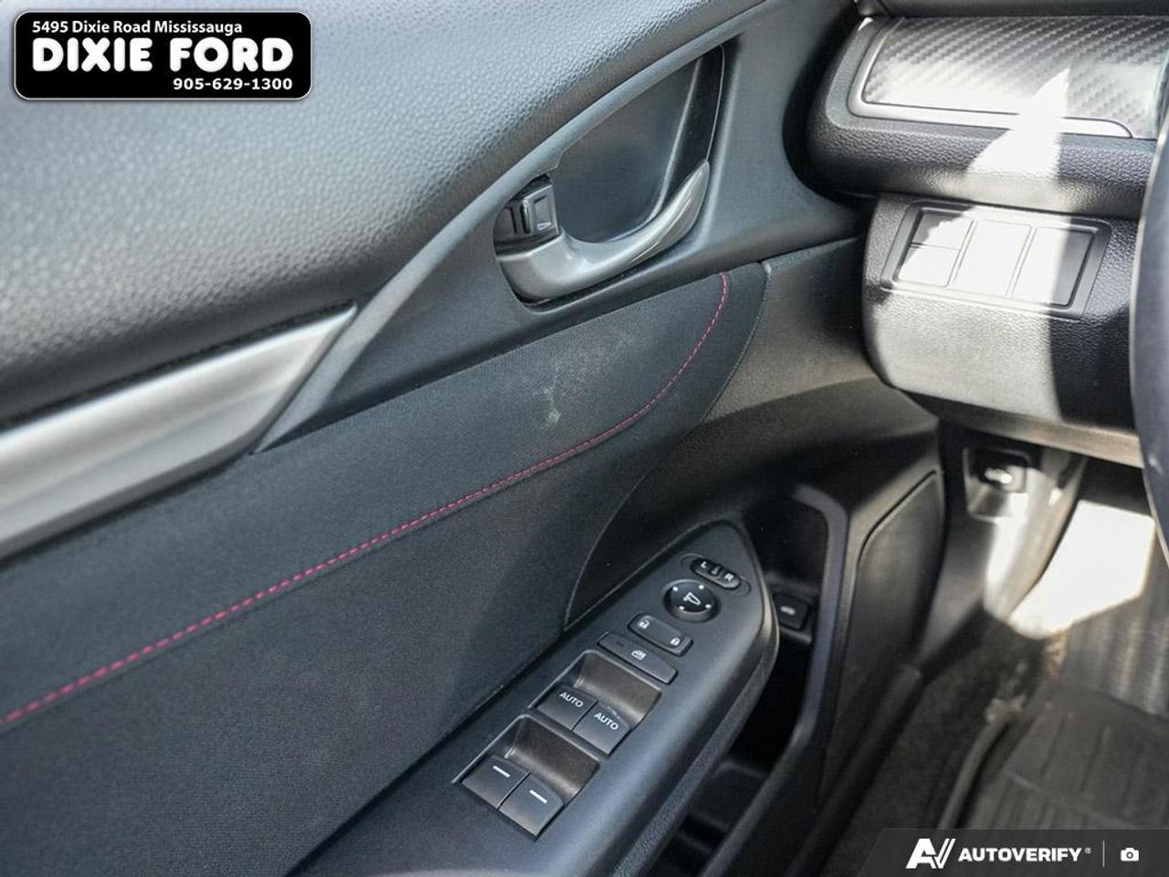 2017 Honda Civic SEDAN Si Photo