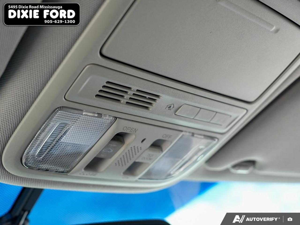 2012 Honda Odyssey Touring Photo