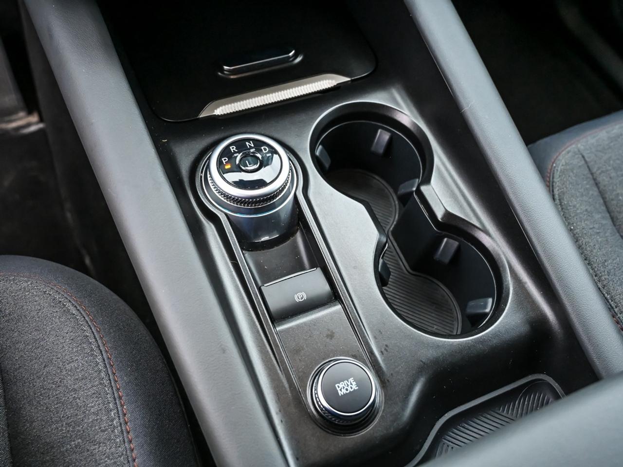 2025 Ford Explorer Active Photo