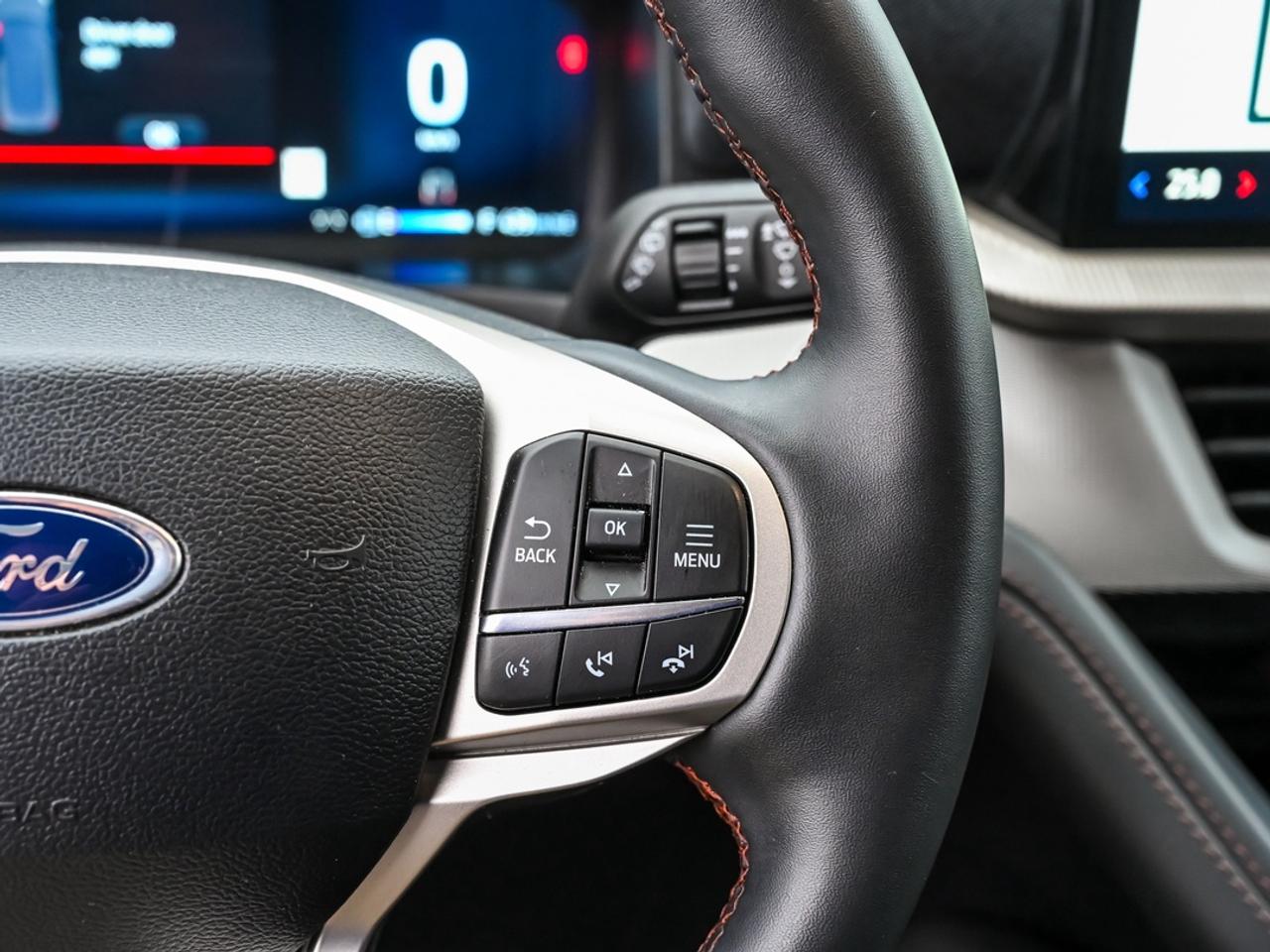 2025 Ford Explorer Active Photo