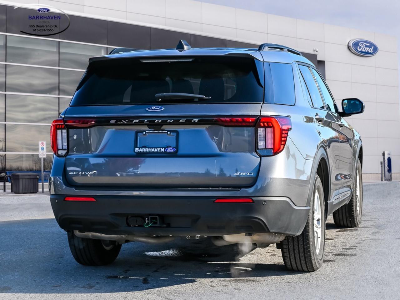 2025 Ford Explorer Active Photo