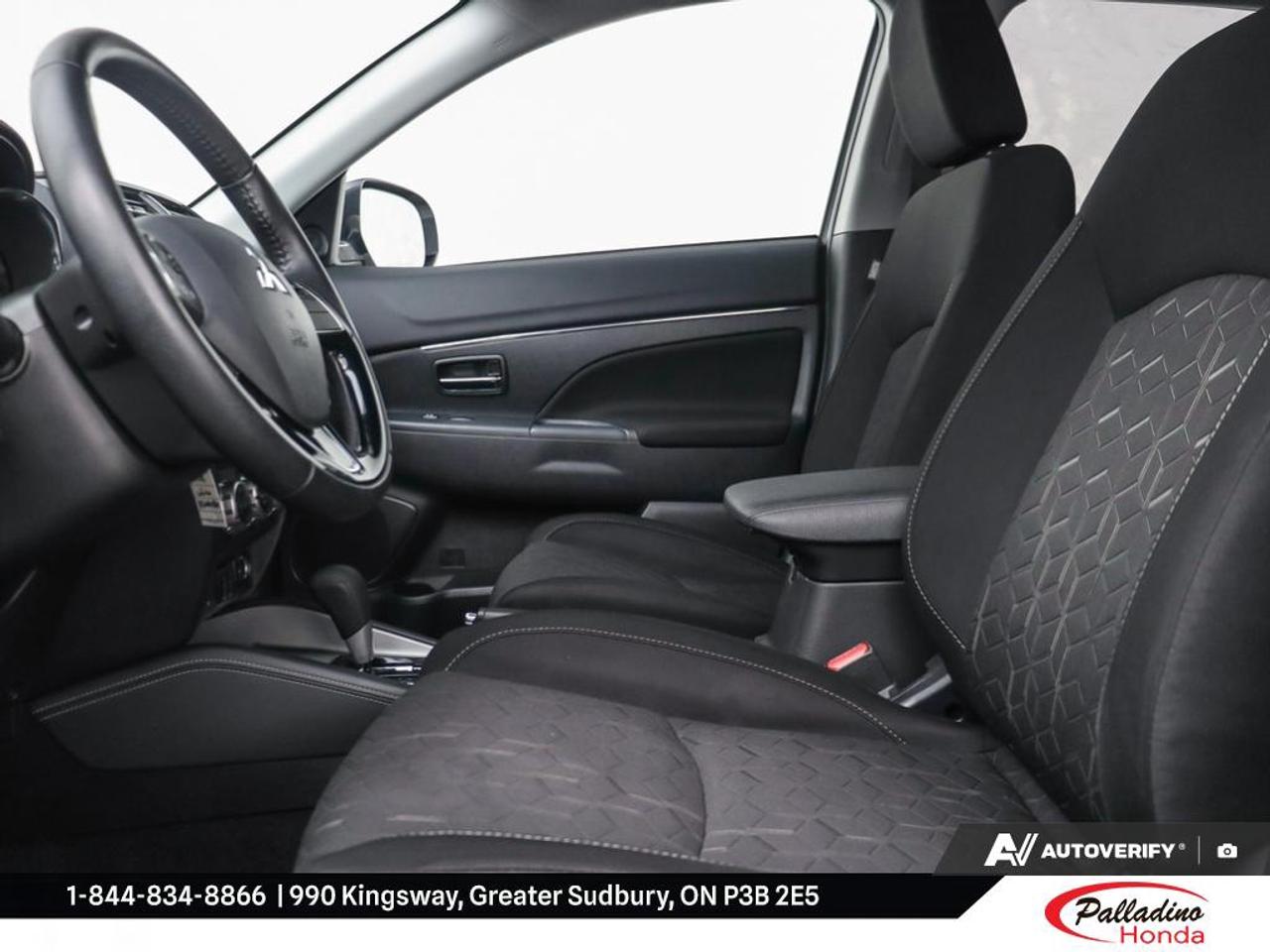 2024 Mitsubishi RVR SE Photo