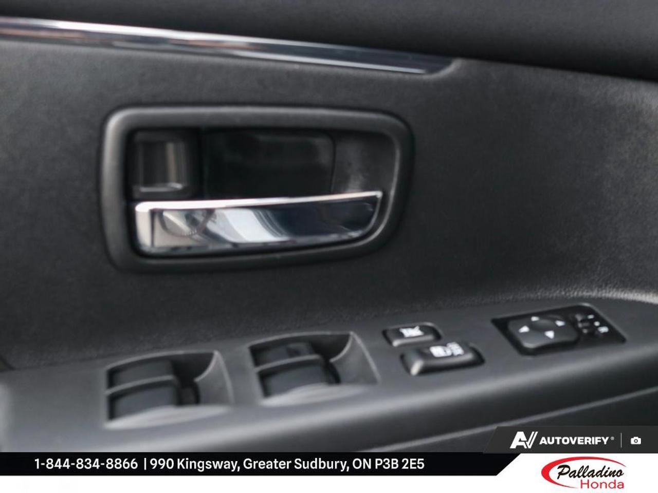 2024 Mitsubishi RVR SE Photo