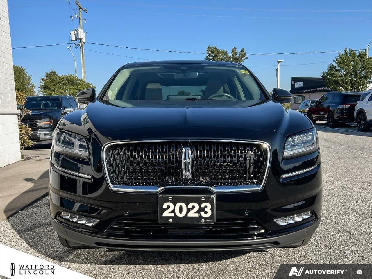 2023 Lincoln Nautilus Reserve AWD Photo5