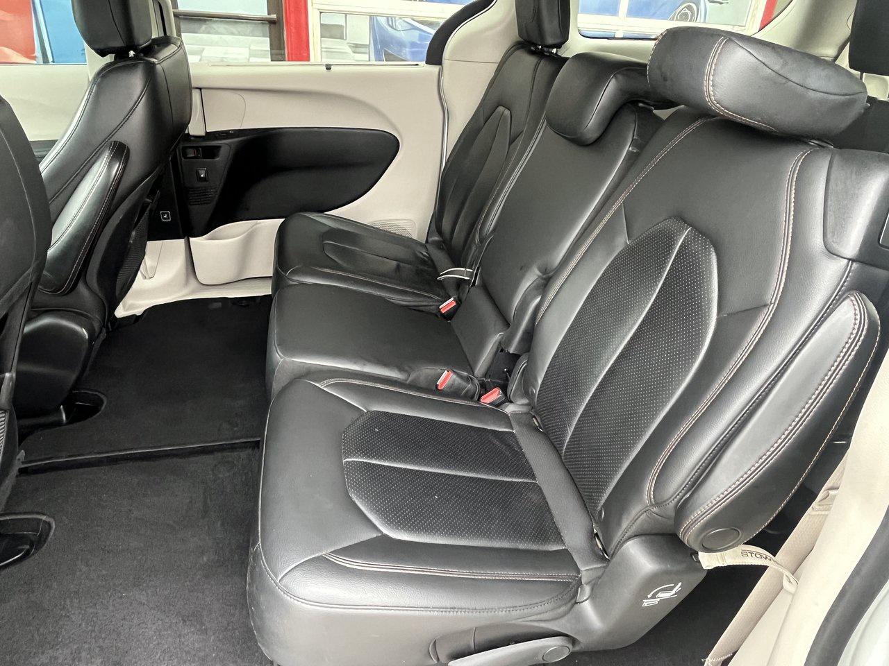 2017 Chrysler Pacifica Touring-L Plus Photo
