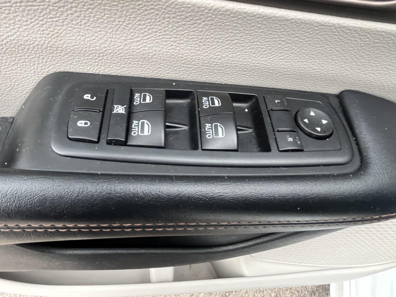 2017 Chrysler Pacifica Touring-L Plus Photo