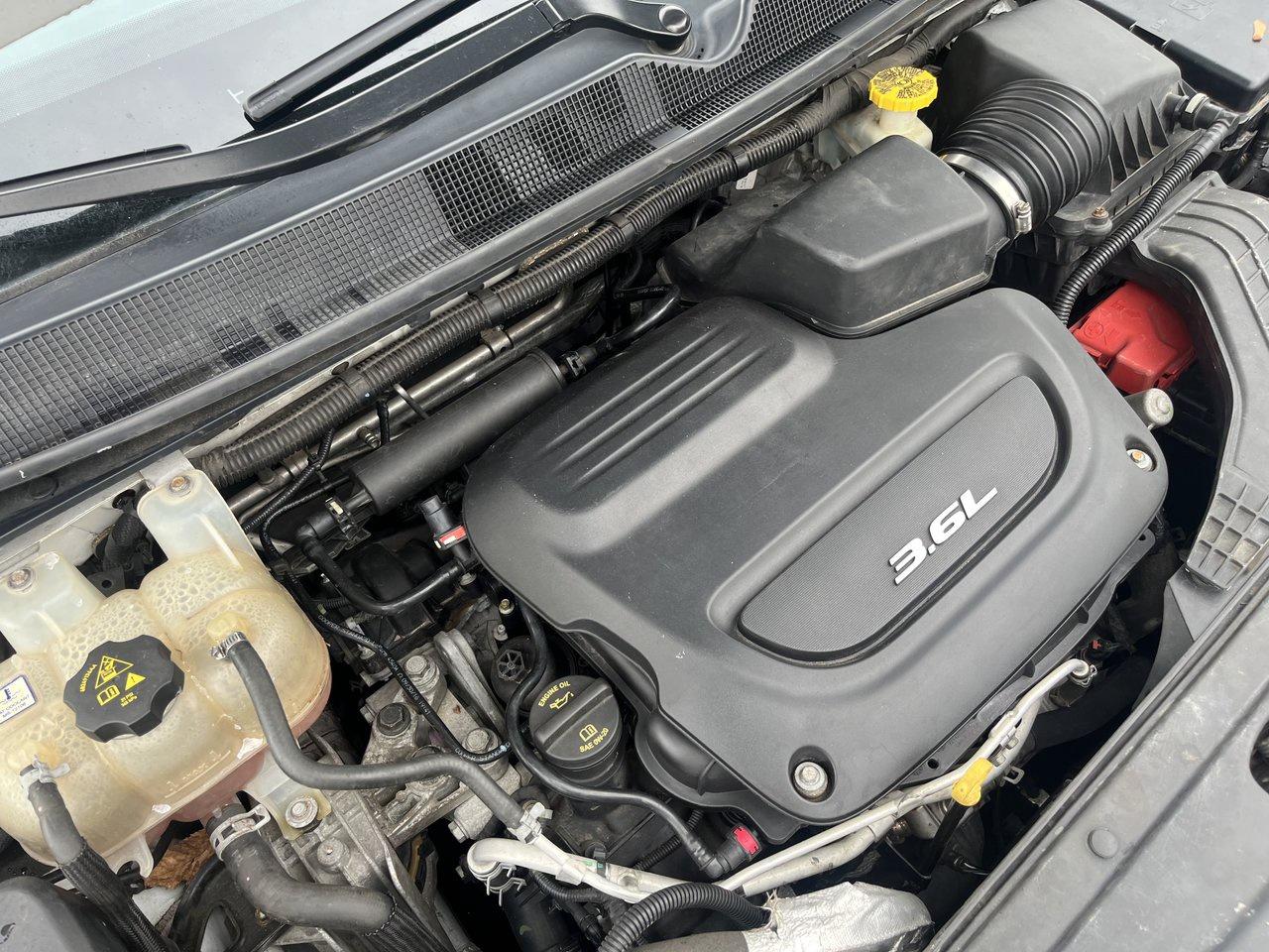 2017 Chrysler Pacifica Touring-L Plus Photo