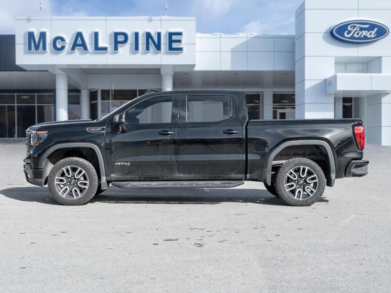 2025 GMC Sierra 1500 AT4 Photo4