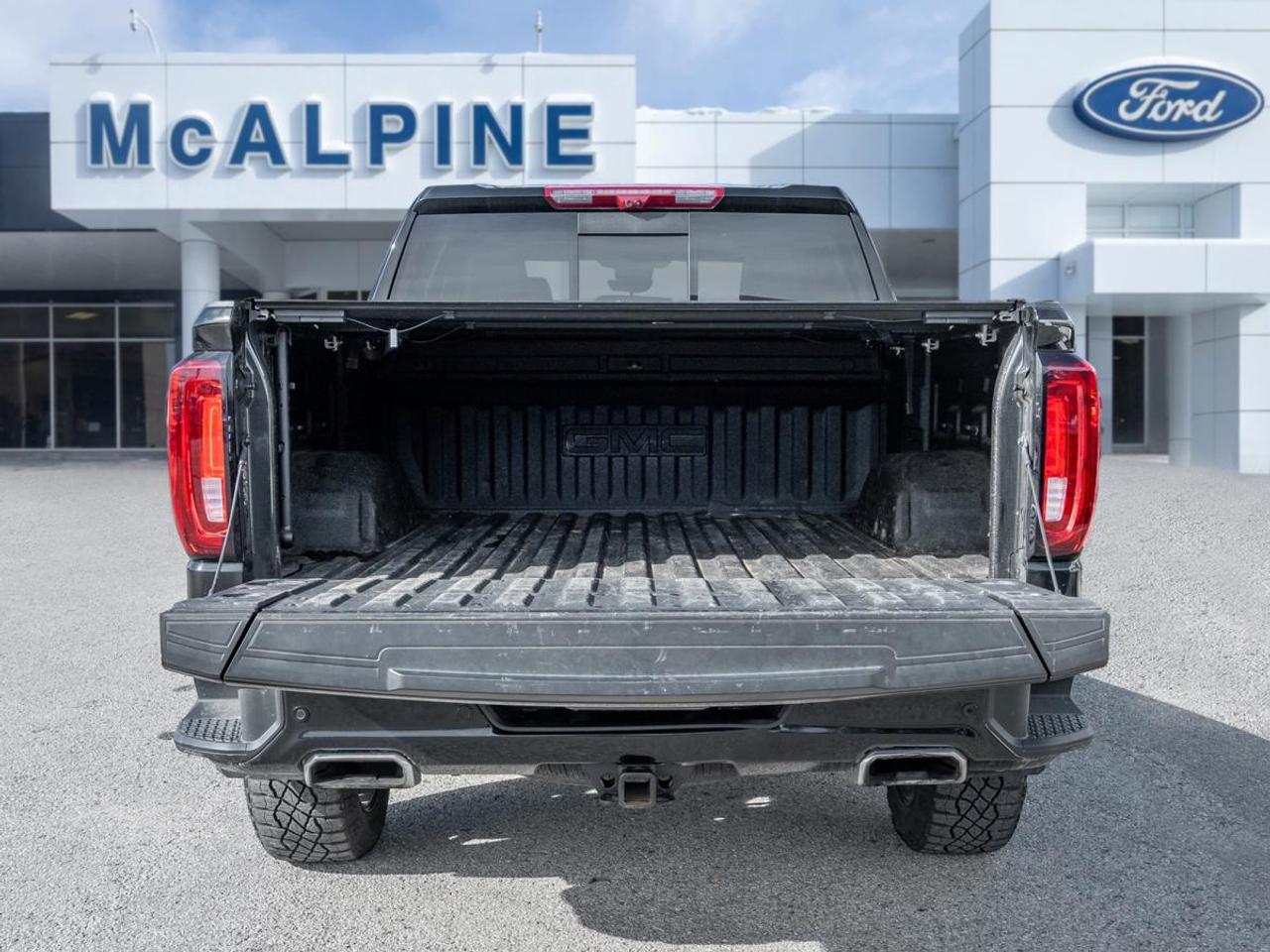 2025 GMC Sierra 1500 AT4 Photo