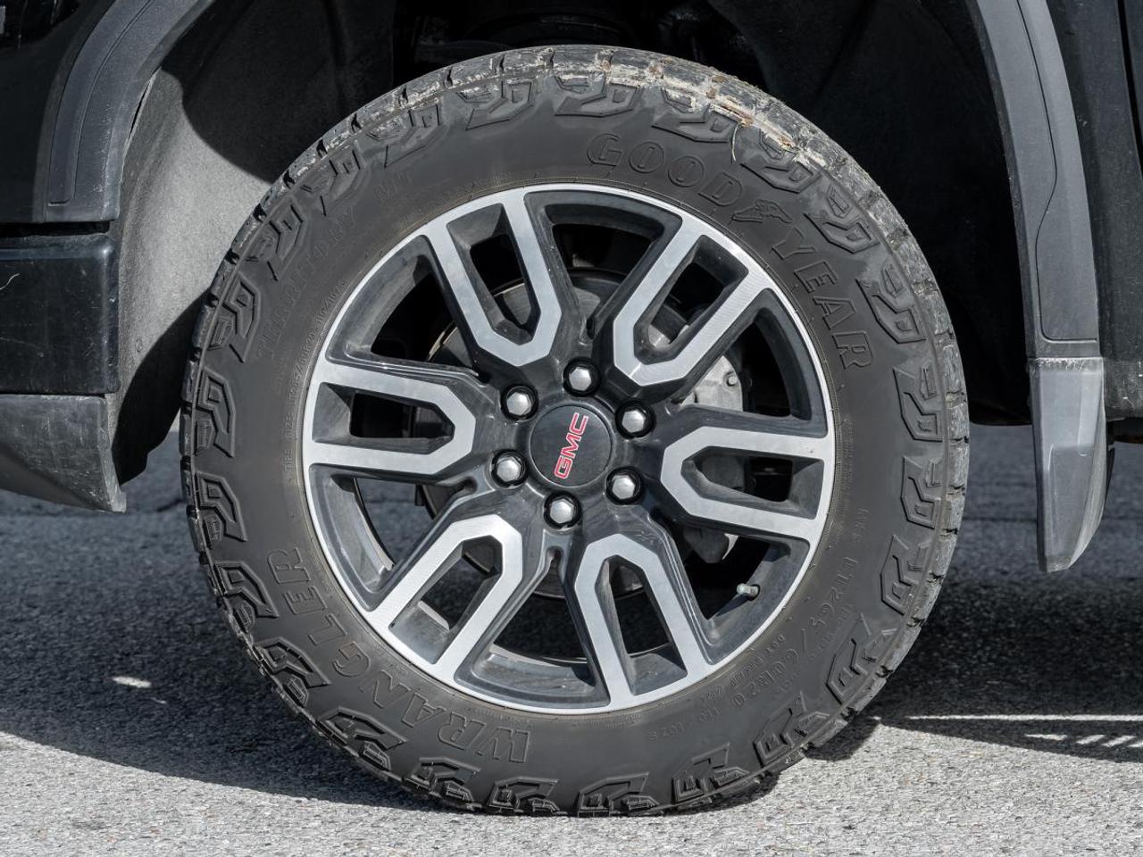 2025 GMC Sierra 1500 AT4 Photo