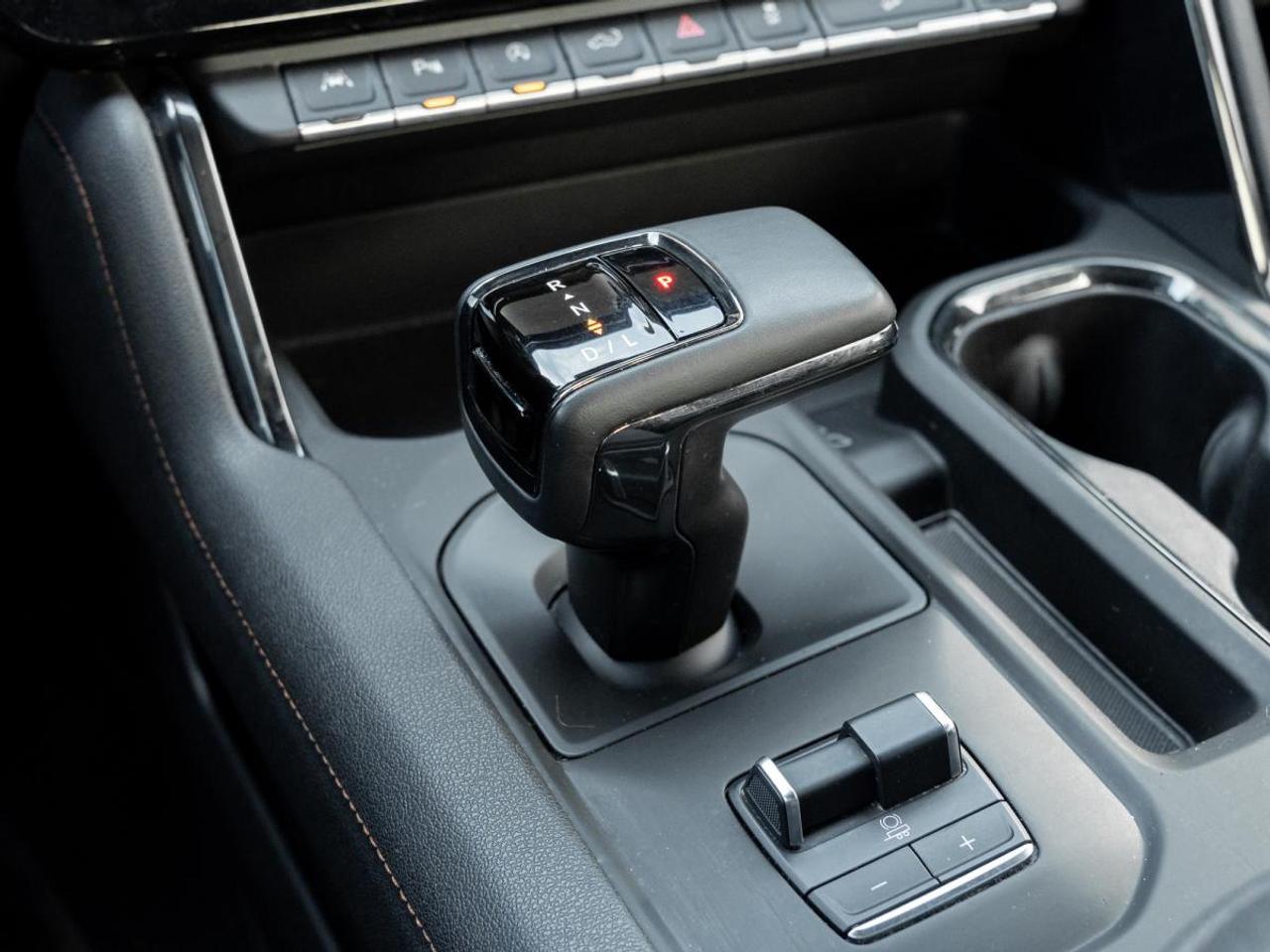2025 GMC Sierra 1500 AT4 Photo