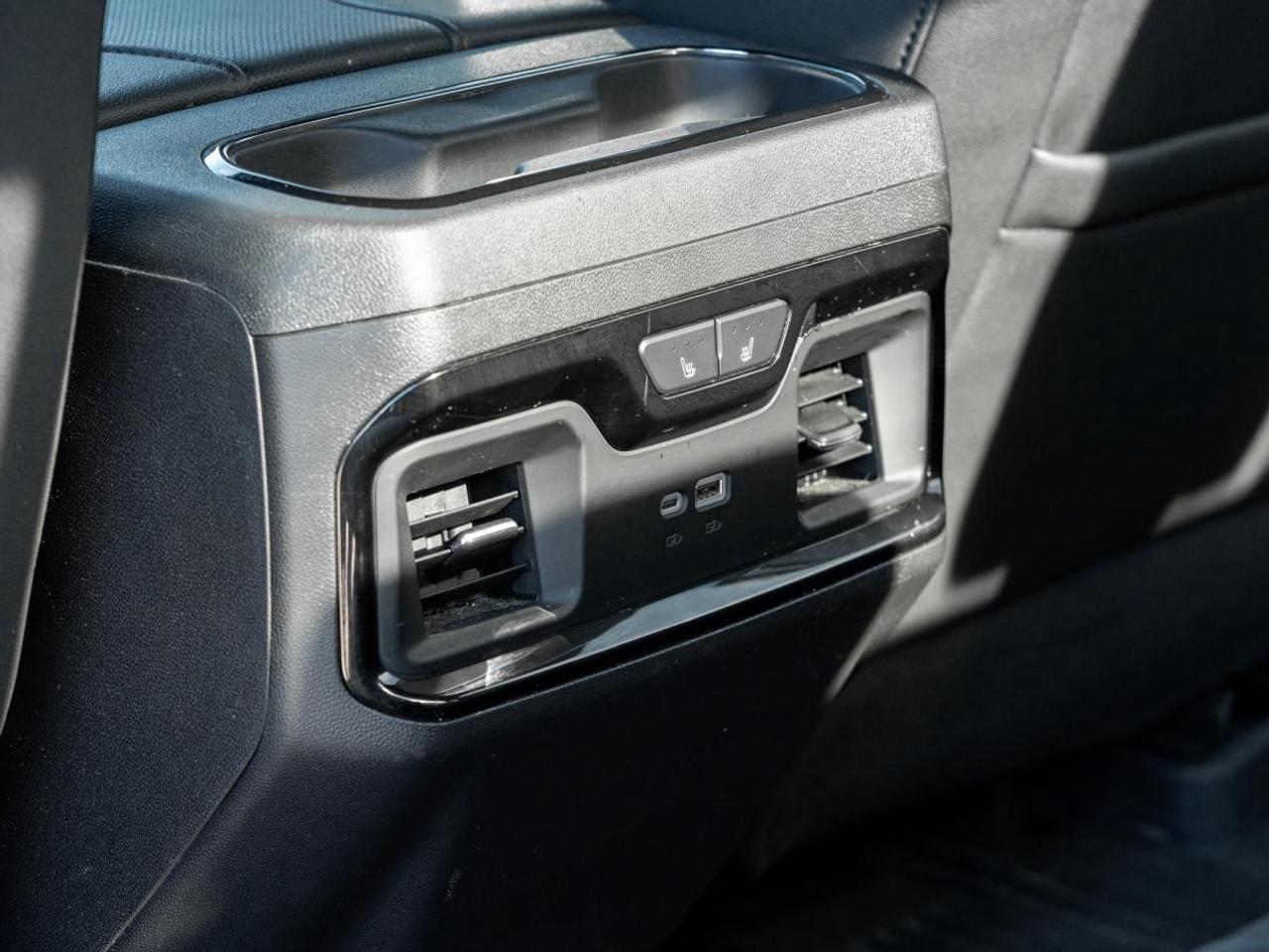 2025 GMC Sierra 1500 AT4 Photo