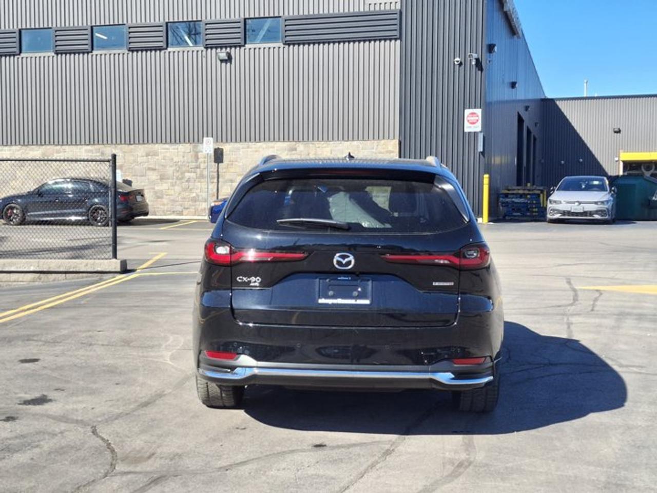 2024 Mazda CX-90 MHEV Signature AWD | Tan Nappa Leather | Sunroof | Nav | 360 Camera | Cooled + Heated Seats | and More ! Photo
