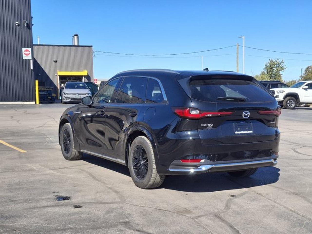 2024 Mazda CX-90 MHEV Signature AWD | Tan Nappa Leather | Sunroof | Nav | 360 Camera | Cooled + Heated Seats | and More ! Photo
