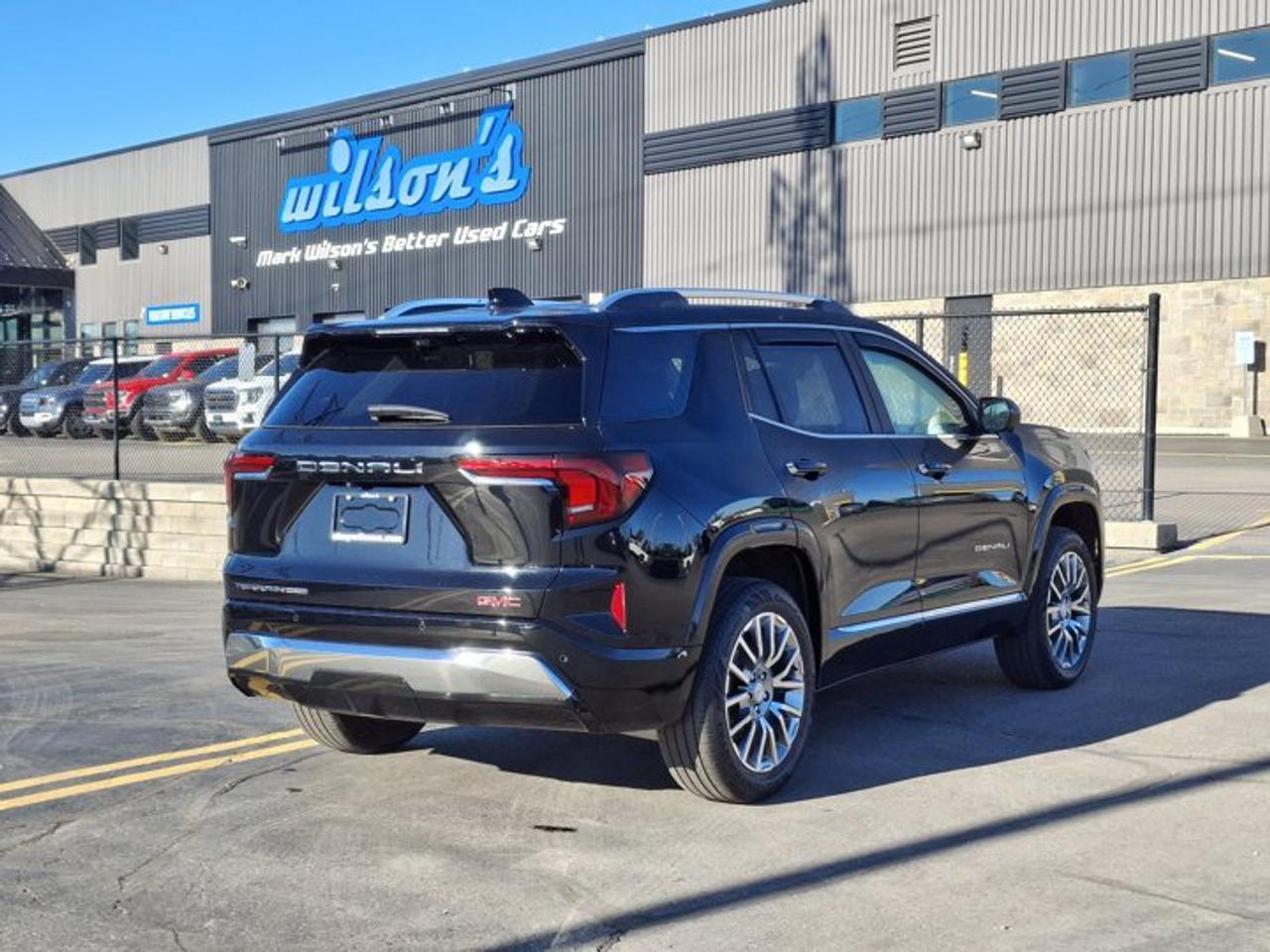 2026 GMC Terrain AWD Denali | Leather | Sunroof | Nav | 360 Camera | Adaptive Cruise | Cooled + Heated Seats & More ! Photo