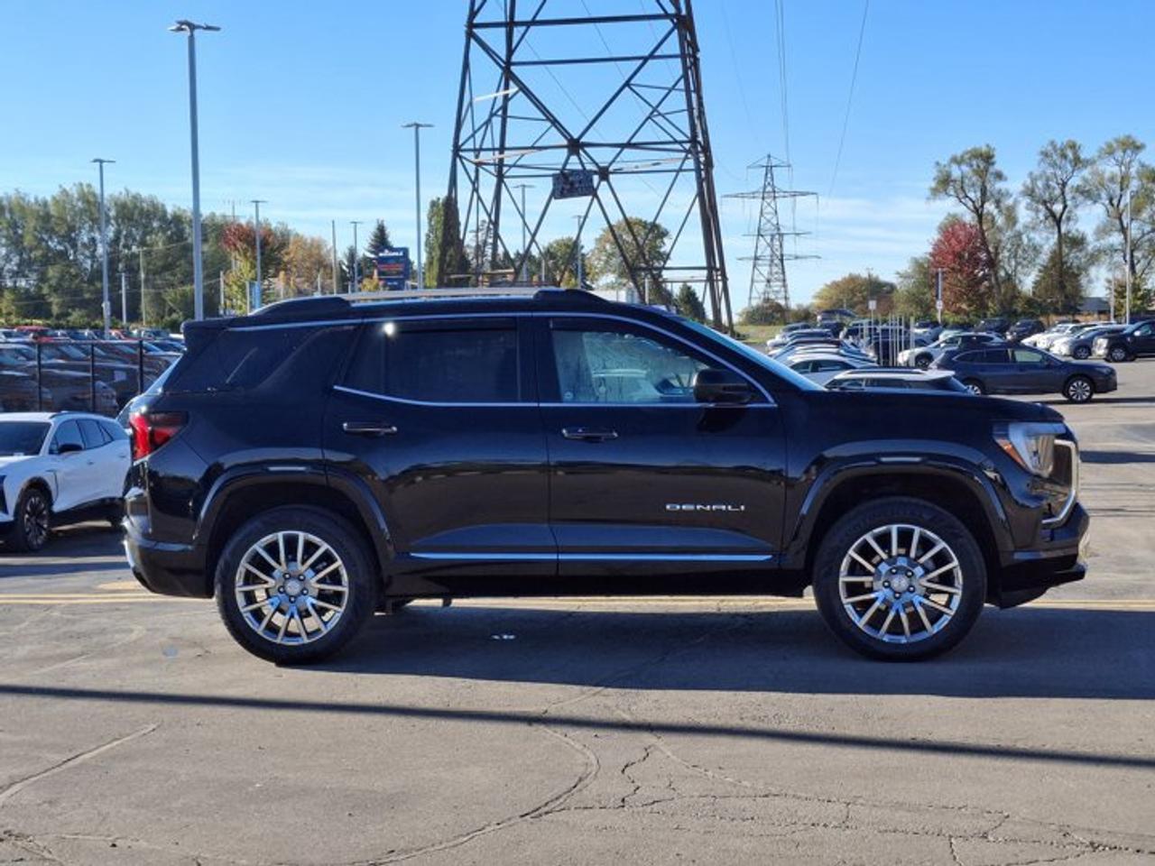 2026 GMC Terrain AWD Denali | Leather | Sunroof | Nav | 360 Camera | Adaptive Cruise | Cooled + Heated Seats & More ! Photo