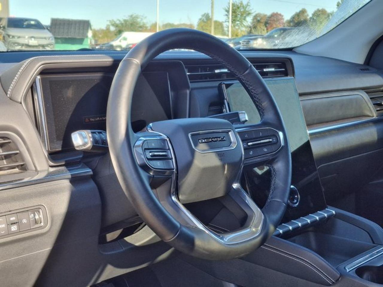2026 GMC Terrain AWD Denali | Leather | Sunroof | Nav | 360 Camera | Adaptive Cruise | Cooled + Heated Seats & More ! Photo