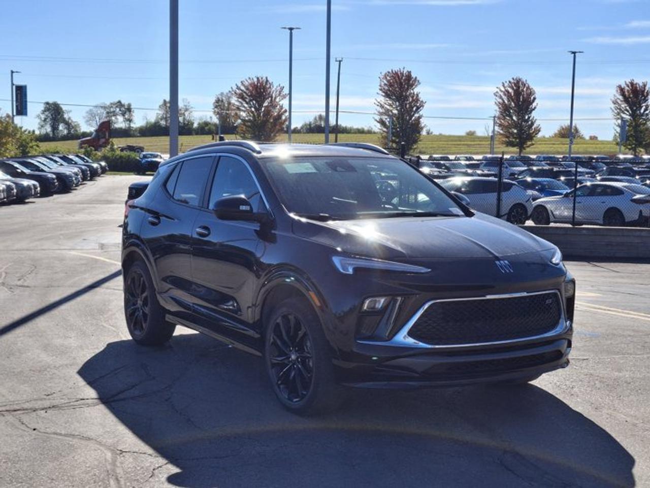 2025 Buick Encore GX Sport Touring AWD | Leather | Sunroof | Heated Wheel + Seats | Remote Start | Power Seat | and More! Photo
