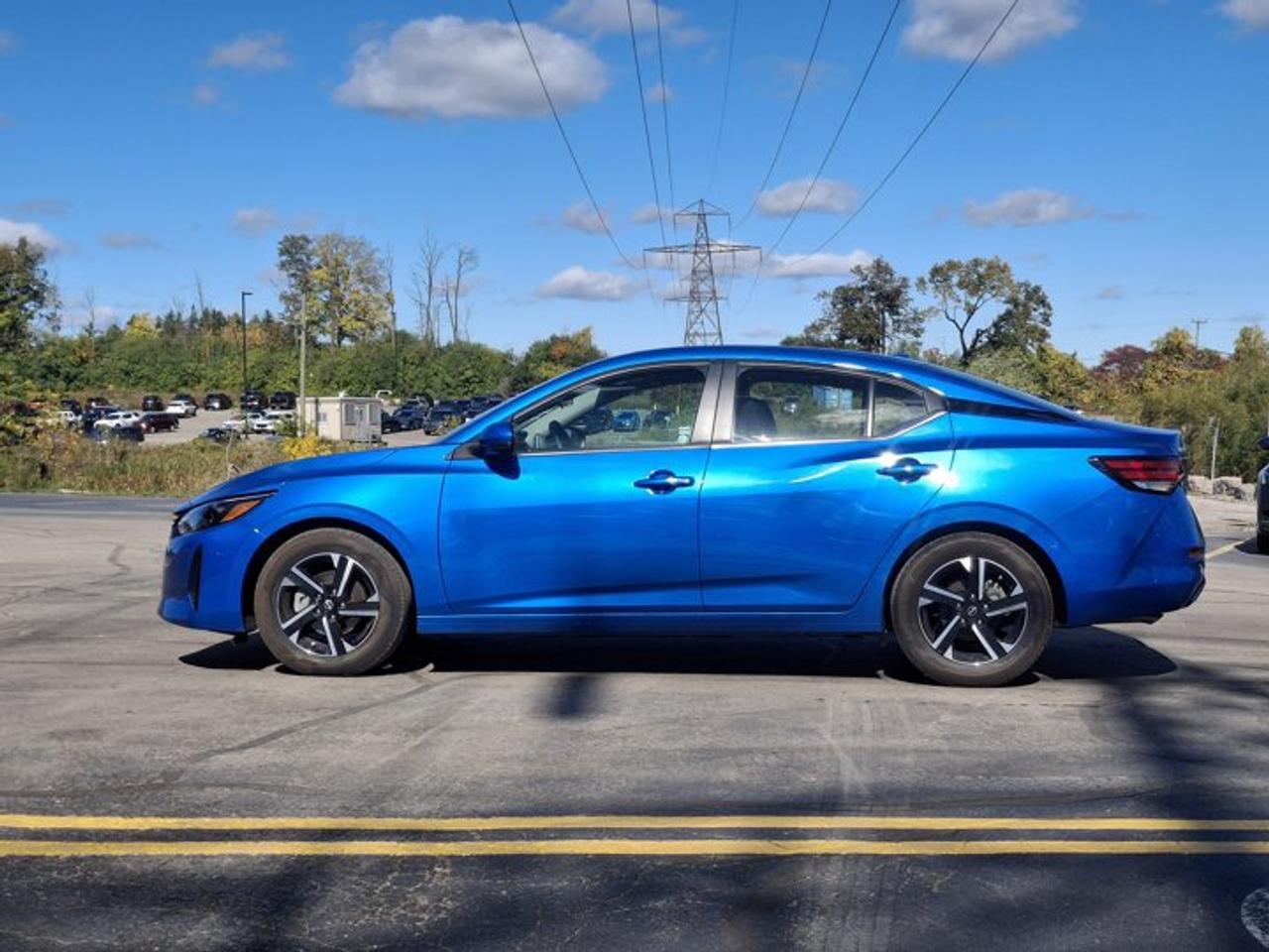 2024 Nissan Sentra SV | Sunroof | Heated Seats | Remote Start | Adaptive Cruise | CarPlay + Android & More ! Photo5