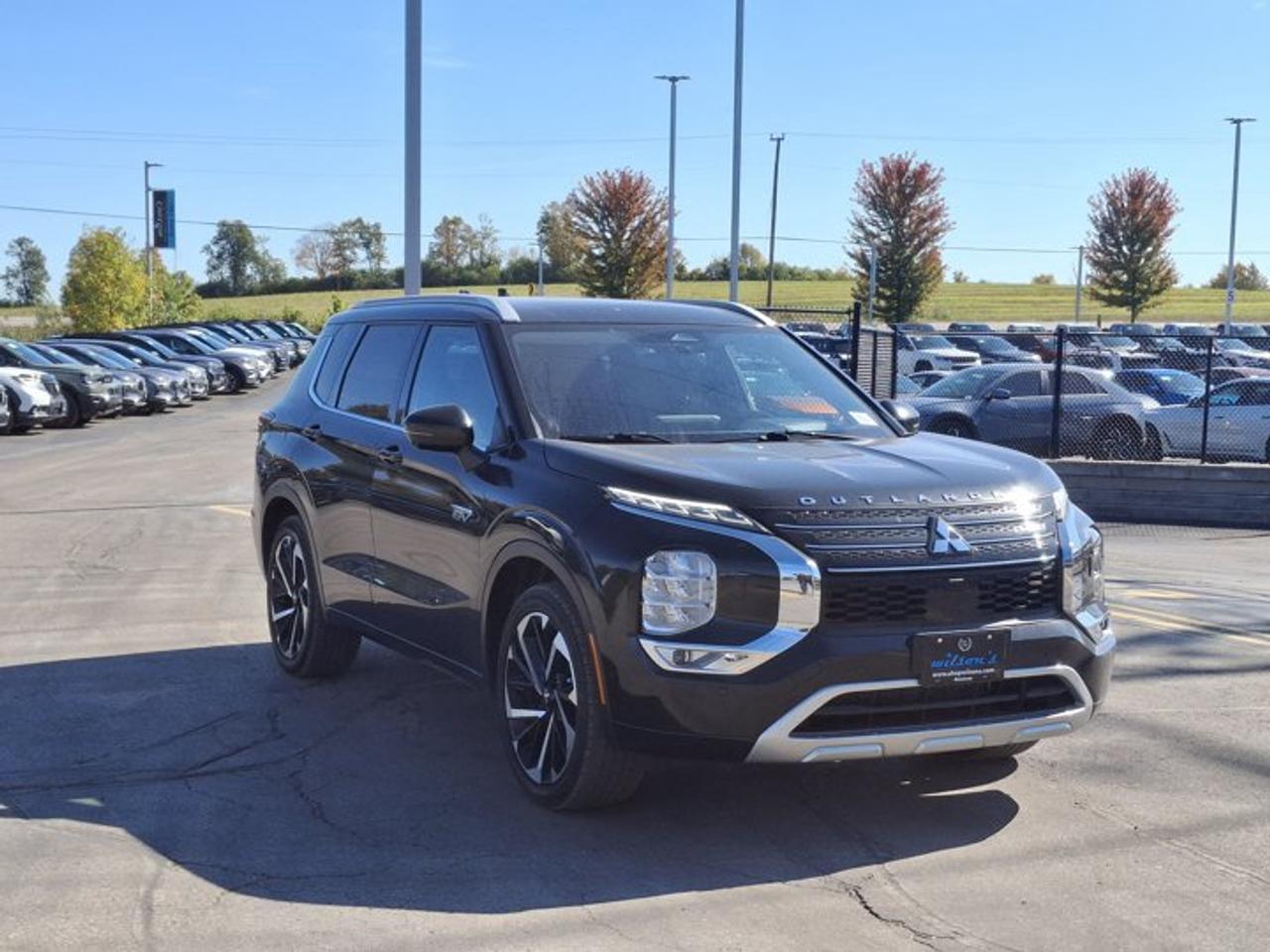 2024 Mitsubishi Outlander Plug-In Hybrid GT AWC | Leather | Sunroof | Nav | HUD | ACC | Heated Wheel + Seats | 360 Camera | CarPlay & More ! Photo