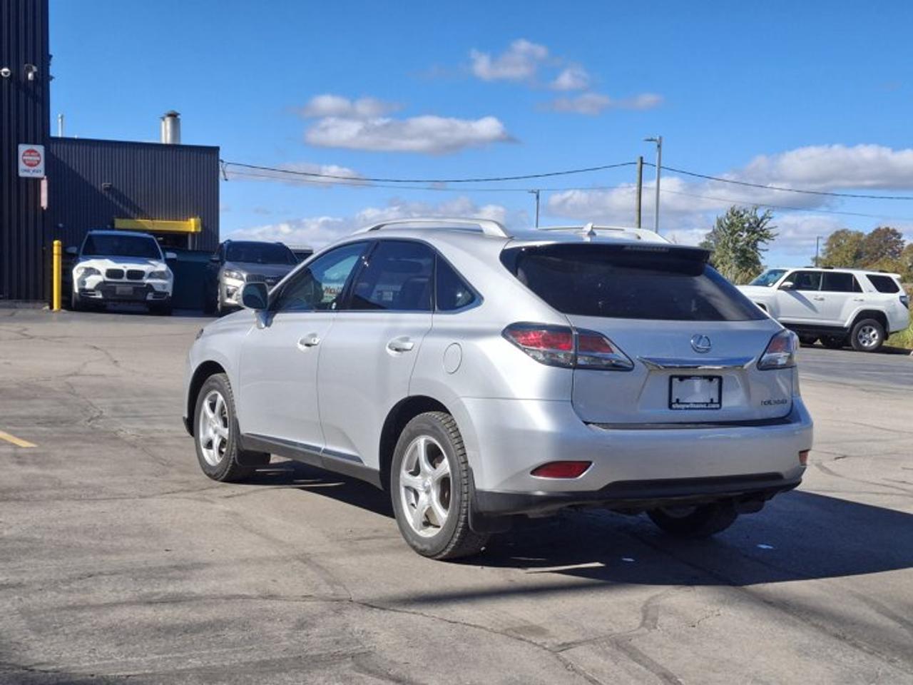 2013 Lexus RX 350 AWD | Leather | Sunroof | Heated + Cooled Seats | Cruise Control | Bluetooth | and More ! Photo
