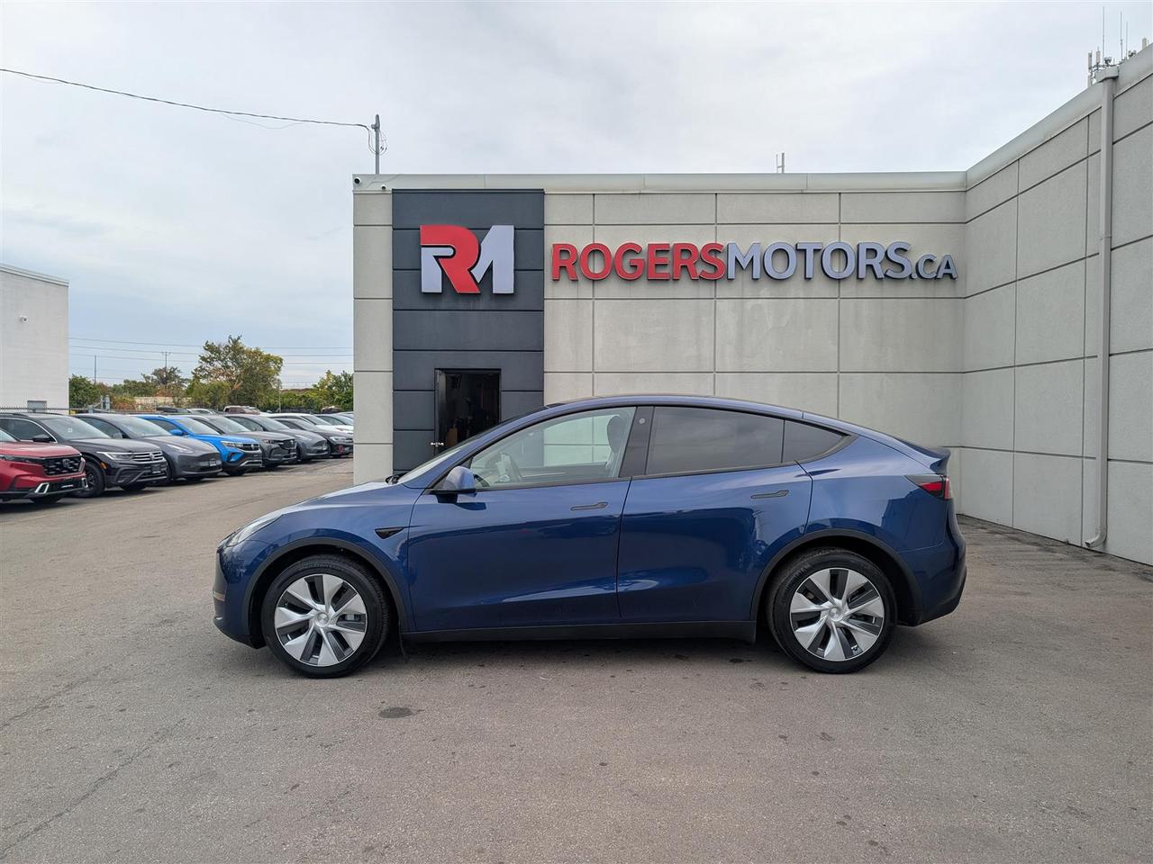 2023 Tesla Model Y LONG RANGE AWD - DUAL MOTOR Photo5