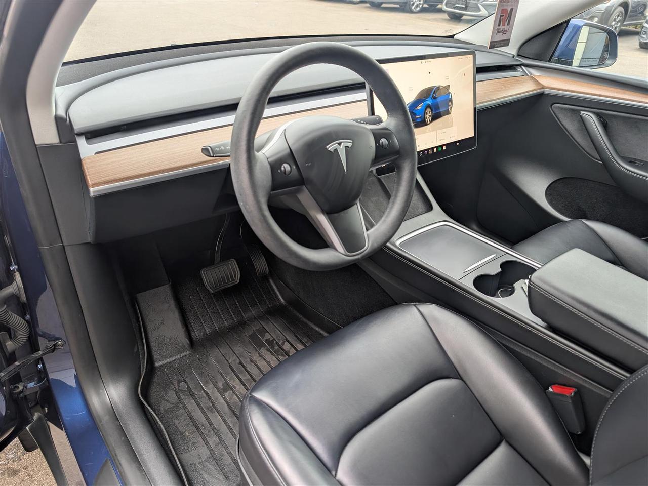 2023 Tesla Model Y LONG RANGE AWD - DUAL MOTOR Photo