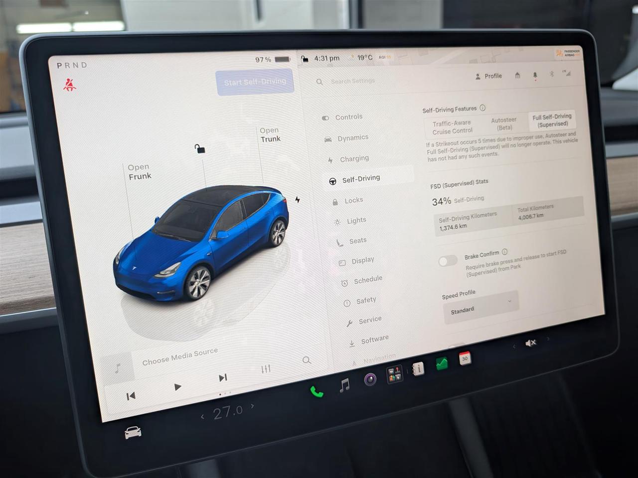2023 Tesla Model Y LONG RANGE AWD - DUAL MOTOR Photo