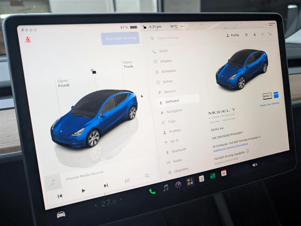 2023 Tesla Model Y LONG RANGE AWD - DUAL MOTOR Photo